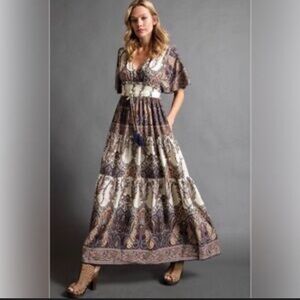 NWT: Easel Bohemian Paisley Tassel Tie Tiered Flowing Maxi Dress• Small
